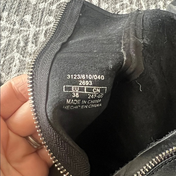 Zara black leather square toe block heeled boots - Picture 12 of 12